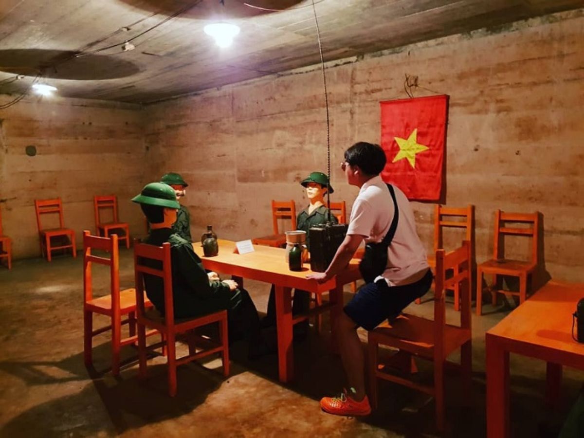 Hang Quân Y Cát Bà - Dấu ấn lịch sử còn nguyên vẹn
