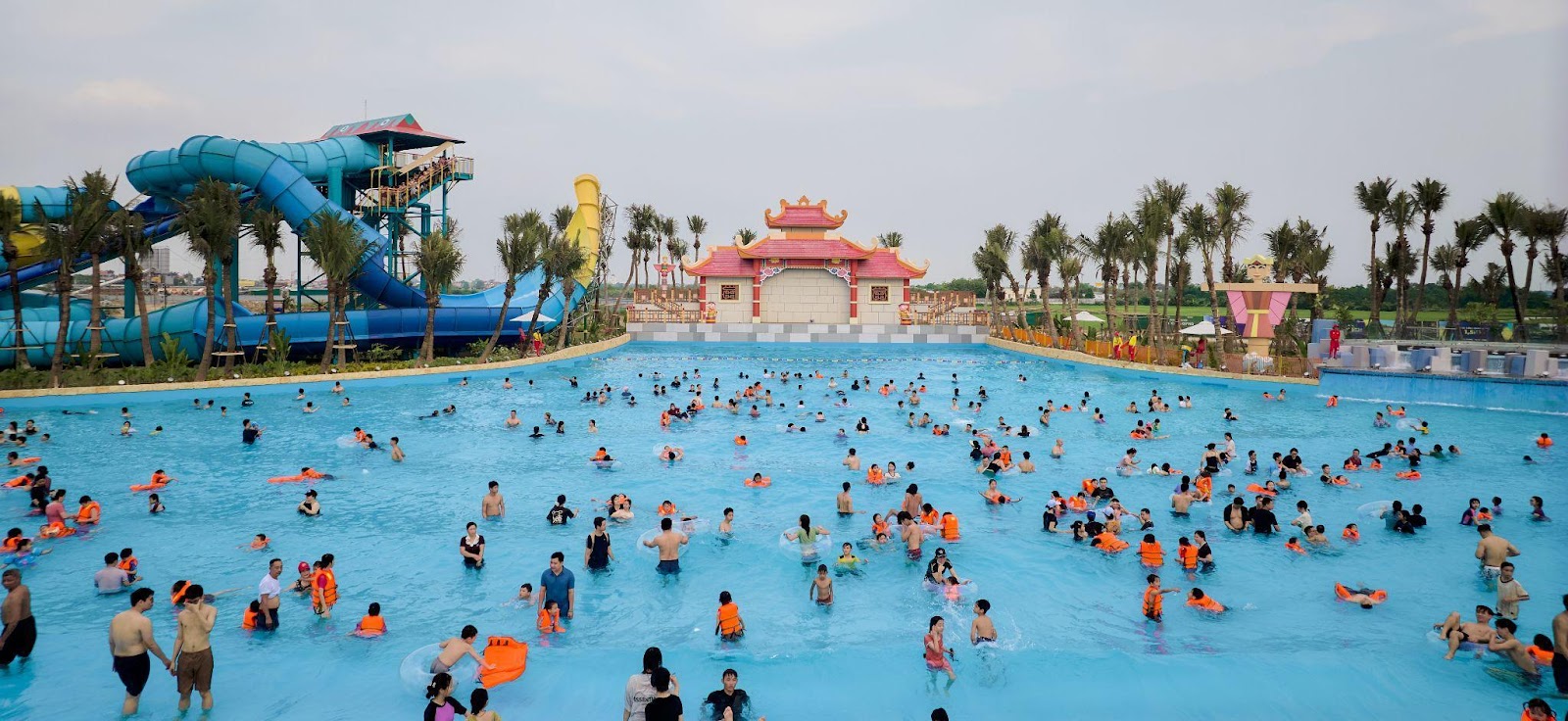 Sun World Ha Nam là công viên nước mang chủ đề múa rối nước đầu tiên tại Việt Nam