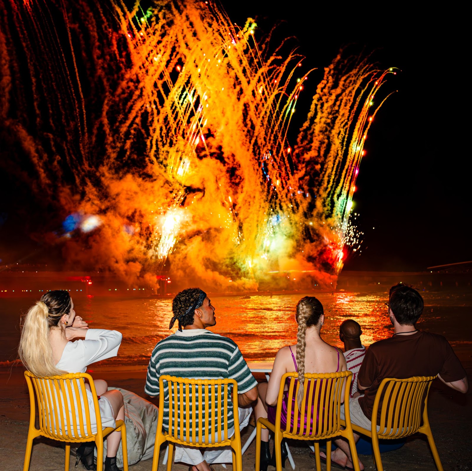 Muốn “chill” thì chọn combo “Chill Show”.