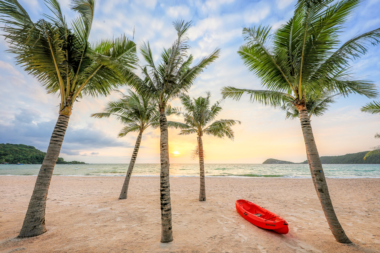 Bãi Kem được công nhận là một trong những bãi biển đẹp nhất hành tinh