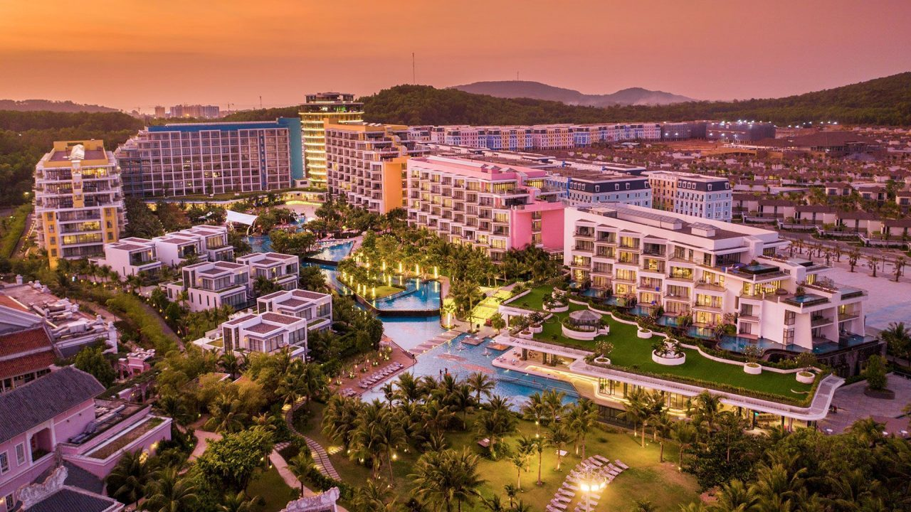 Khung cảnh hoàng hôn tuyệt đẹp tại Premier Residences Phu Quoc Emerald Bay