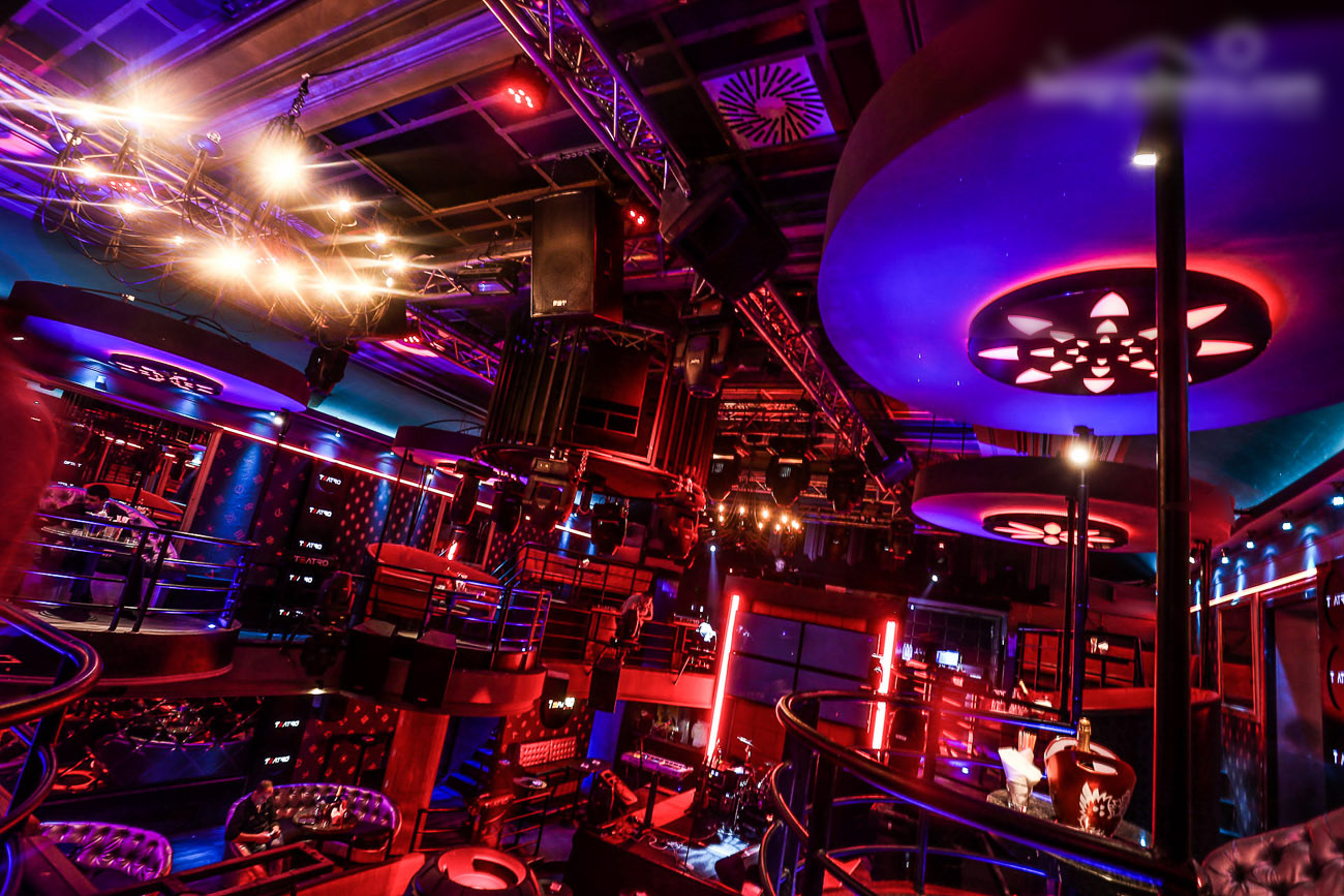 Teatro Club là điểm đến sôi động tại Sunset Town về đêm