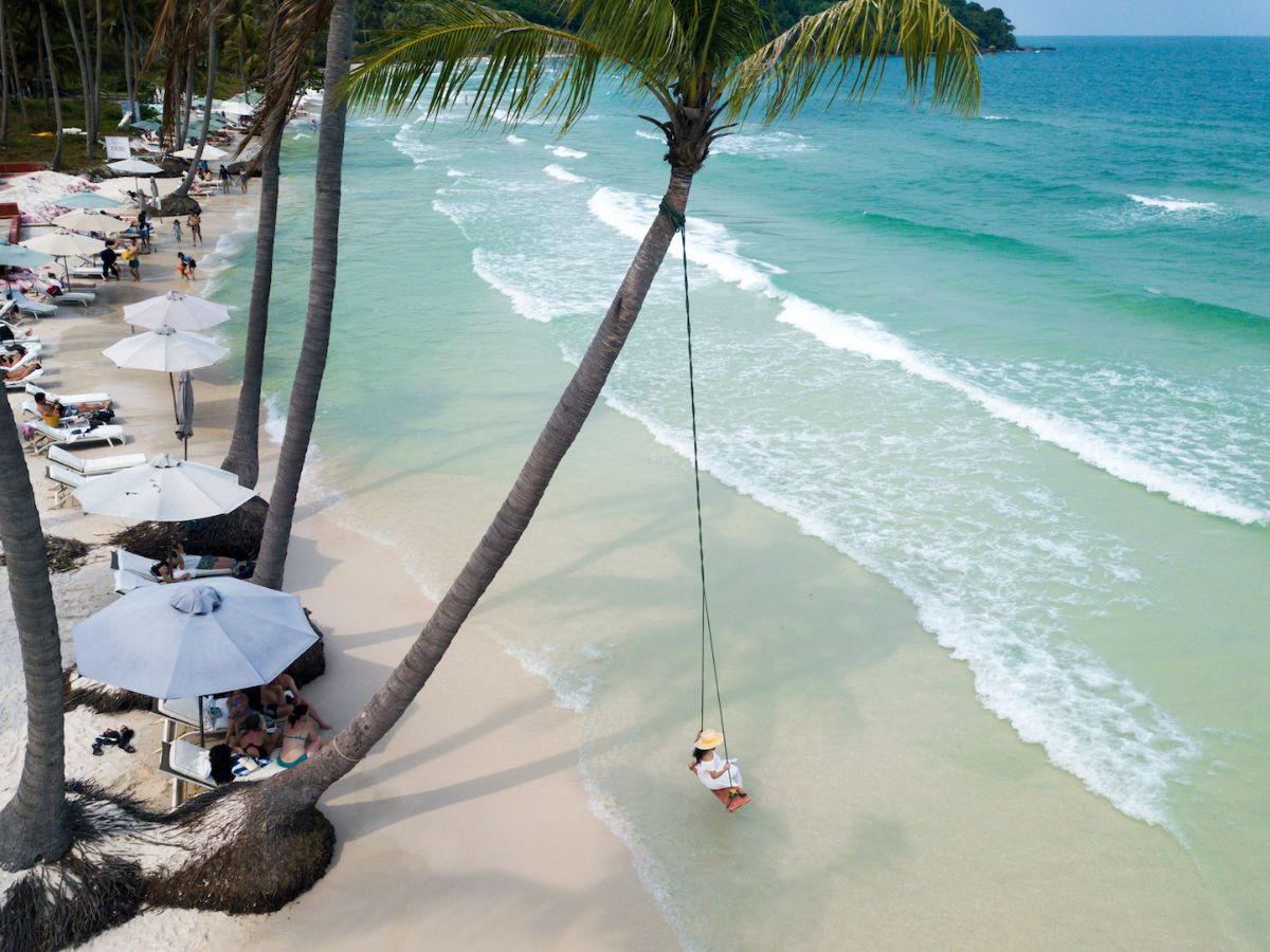 Thiên nhiên và con người hòa quyện tạo nên nét đặc trưng riêng của Phú Quốc