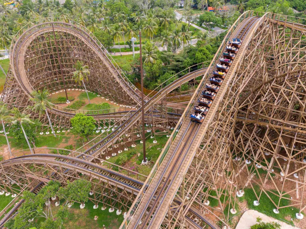 Thử thách mạo hiểm với tàu lượn gỗ Mộc Xà Thịnh Nộ