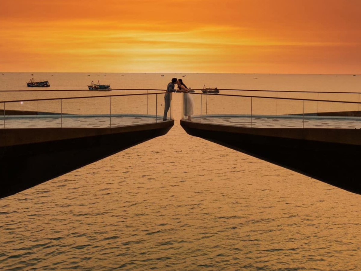 Cầu Hôn là biểu tượng của tình yêu giữa lòng đảo Ngọc