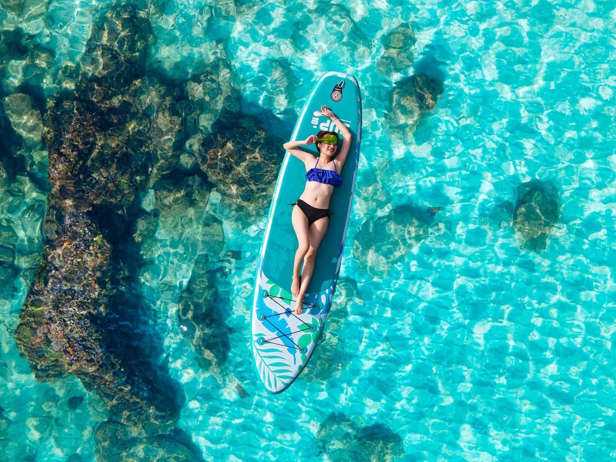 Trải nghiệm chèo SUP và chụp ảnh sống ảo tại Bãi Kem (Phú Quốc)