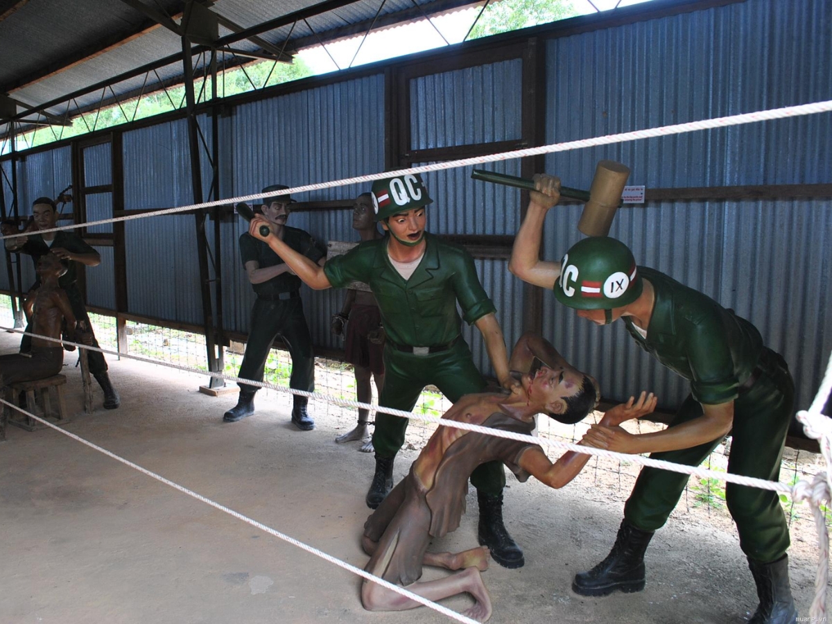 Tham quan và tìm hiểu những câu chuyện lịch sử tại nhà tù Phú Quốc