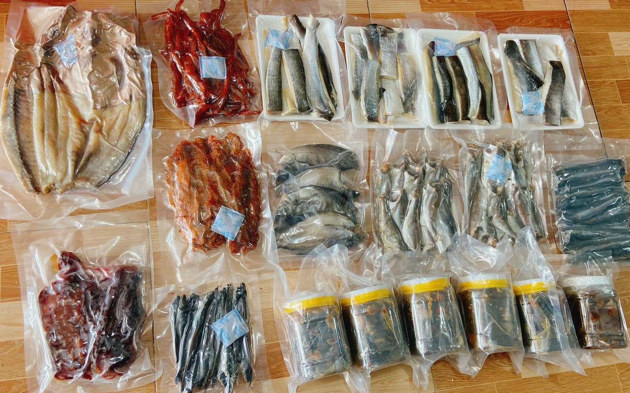 Du khách nên ưu tiên các sản phẩm hút chân không để đảm bảo chất lượng khi di chuyển xa