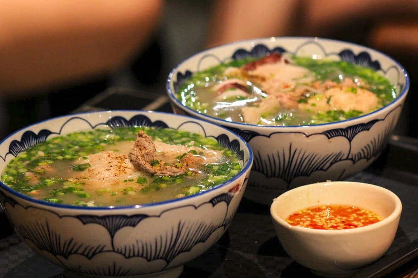 Món bún quậy Phú Quốc được làm từ cá và tôm tươi ngon