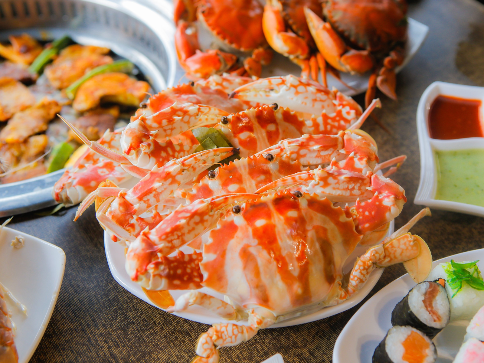 Ghẹ Hàm Ninh là món ăn nổi tiếng tại đảo Ngọc