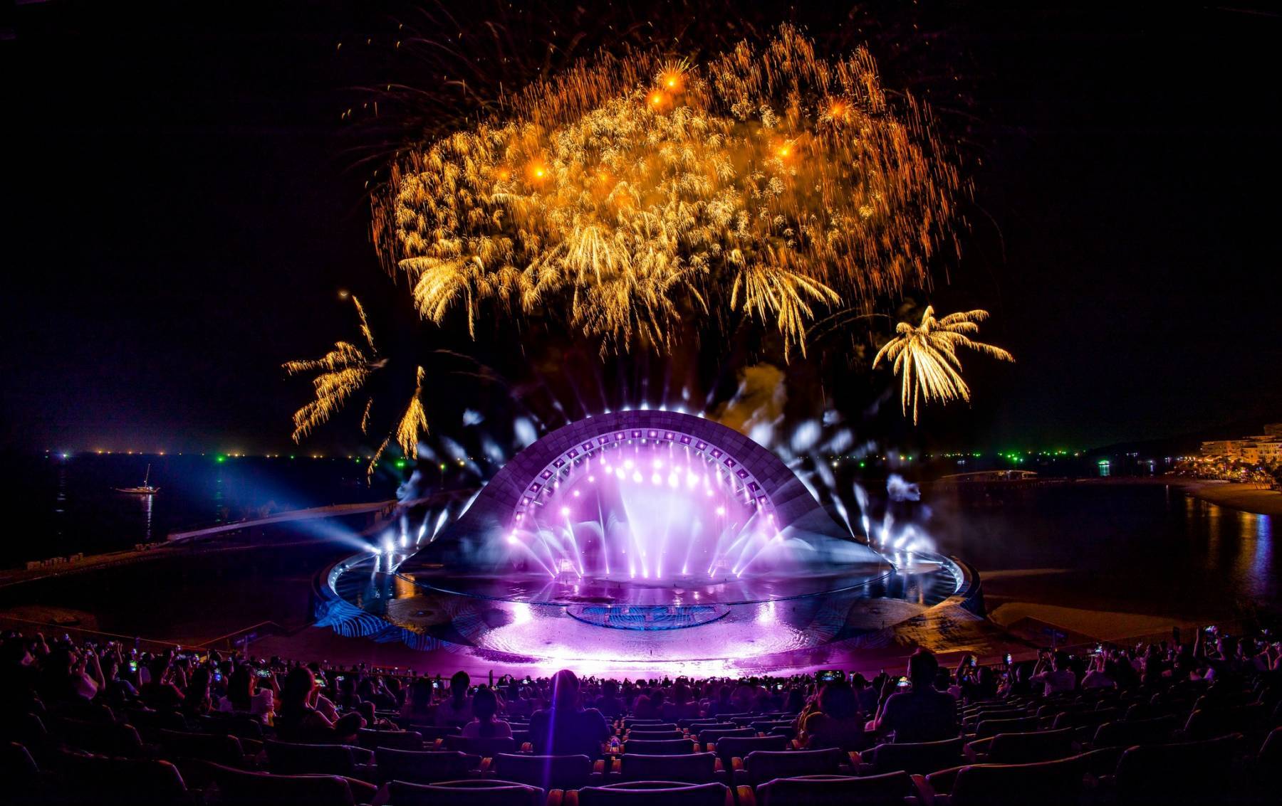 Kiss of the Sea là show diễn đa trải nghiệm đẳng cấp và được đầu tư quy mô bậc nhất Việt Nam