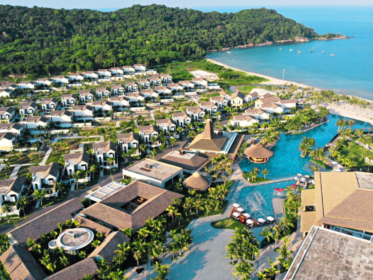 Không gian mở hướng biển mang đến cảm giác thư giãn trọn vẹn giữa thiên nhiên