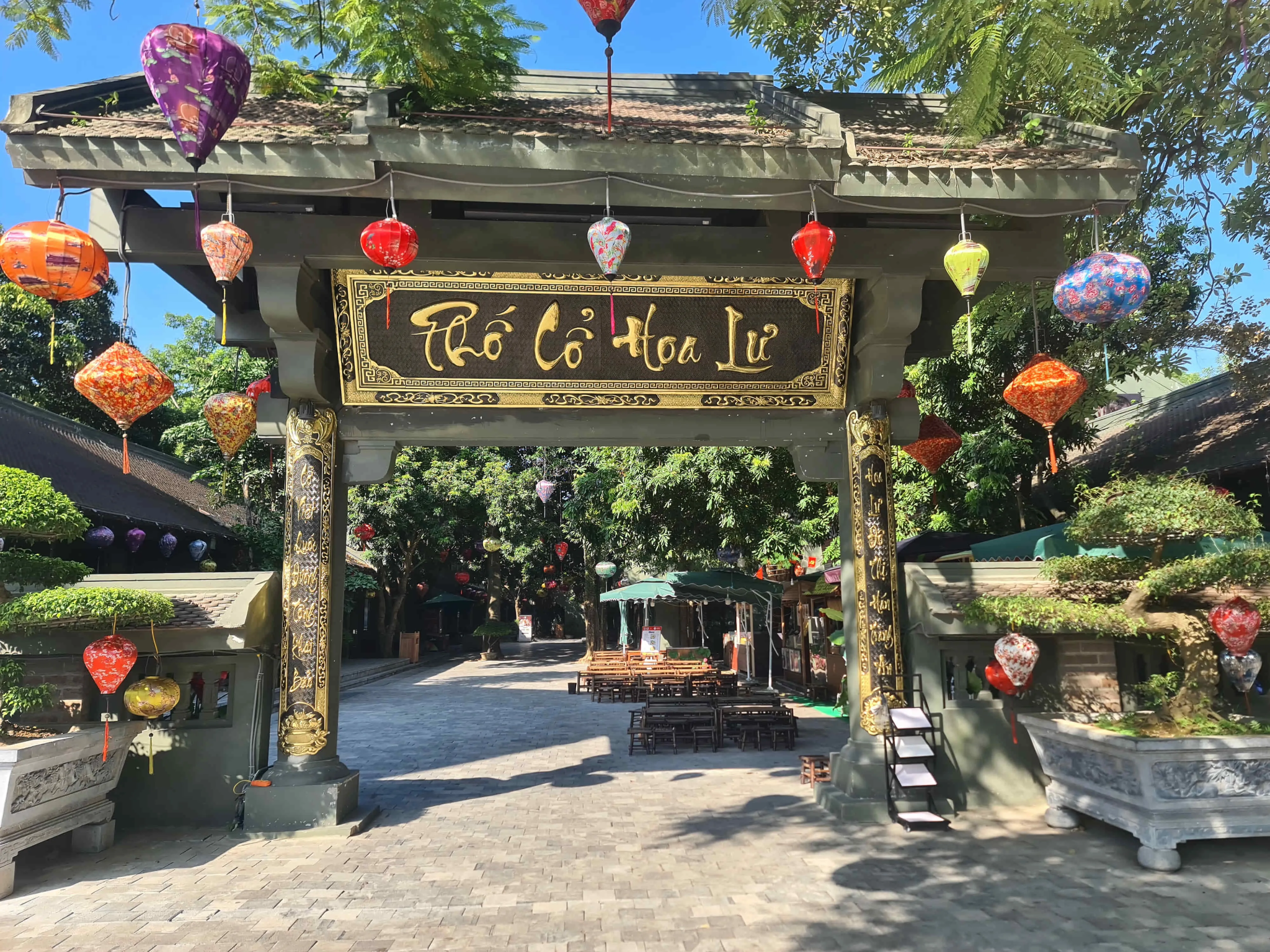 Phố cổ Hoa Lư thu hút du khách bởi không gian mang đậm dấu ấn văn hóa và lịch sử. (Nguồn: Sưu tầm)