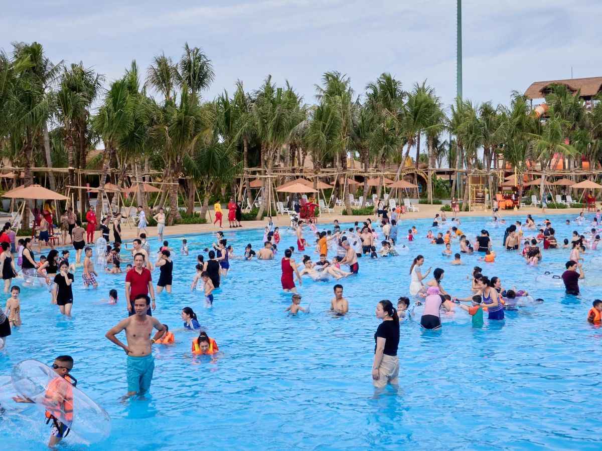 Tại Công viên nước Sun World Ha Nam có rất nhiều trò chơi nước nhẹ nhàng, an toàn được thiết kế riêng cho gia đình có trẻ nhỏ. (Nguồn: Sưu tầm)