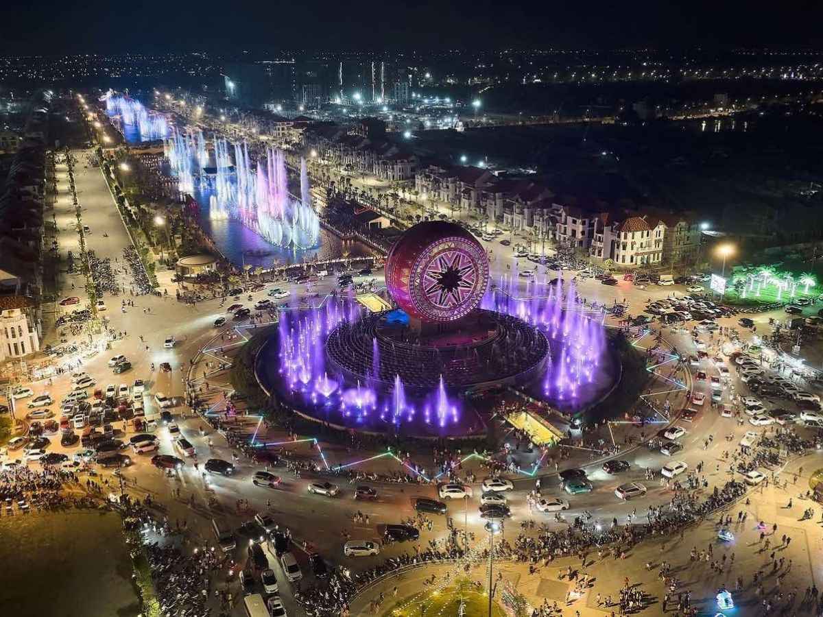 Show nhạc nước Hà Nam hoành tráng diễn ra tại Công viên Lễ hội thuộc siêu đô thị Sun Urban City. (Nguồn: Sưu tầm)
