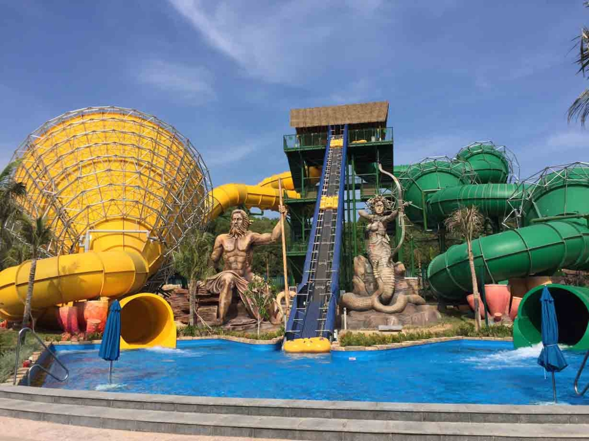 Sun World Hon Thom có đa dạng đường trượt nước, phù hợp với mọi lứa tuổi.