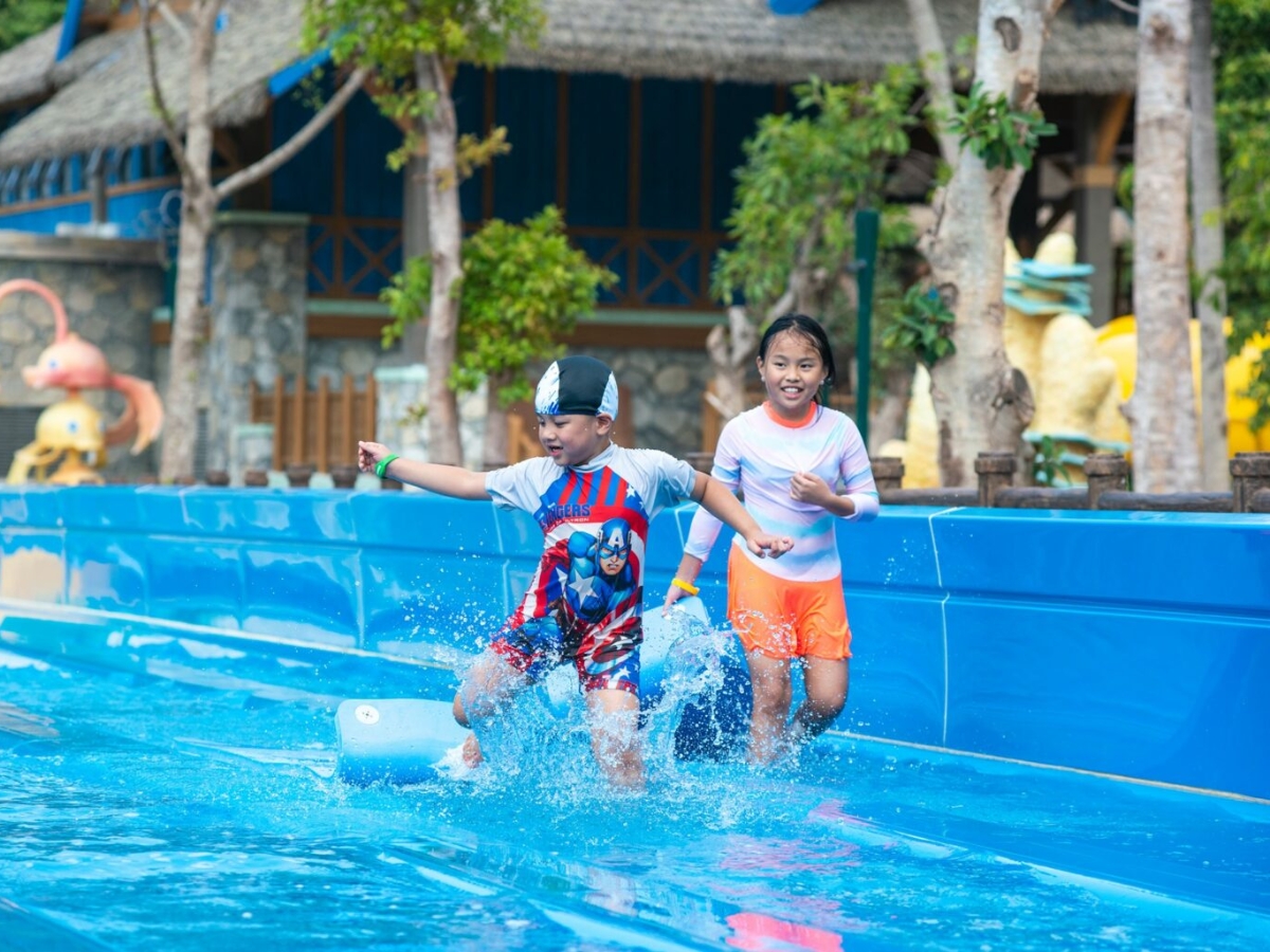 Công viên nước Aquatopia thiết kế khu riêng dành cho trẻ em với nhiều trò chơi vui nhộn, an toàn.