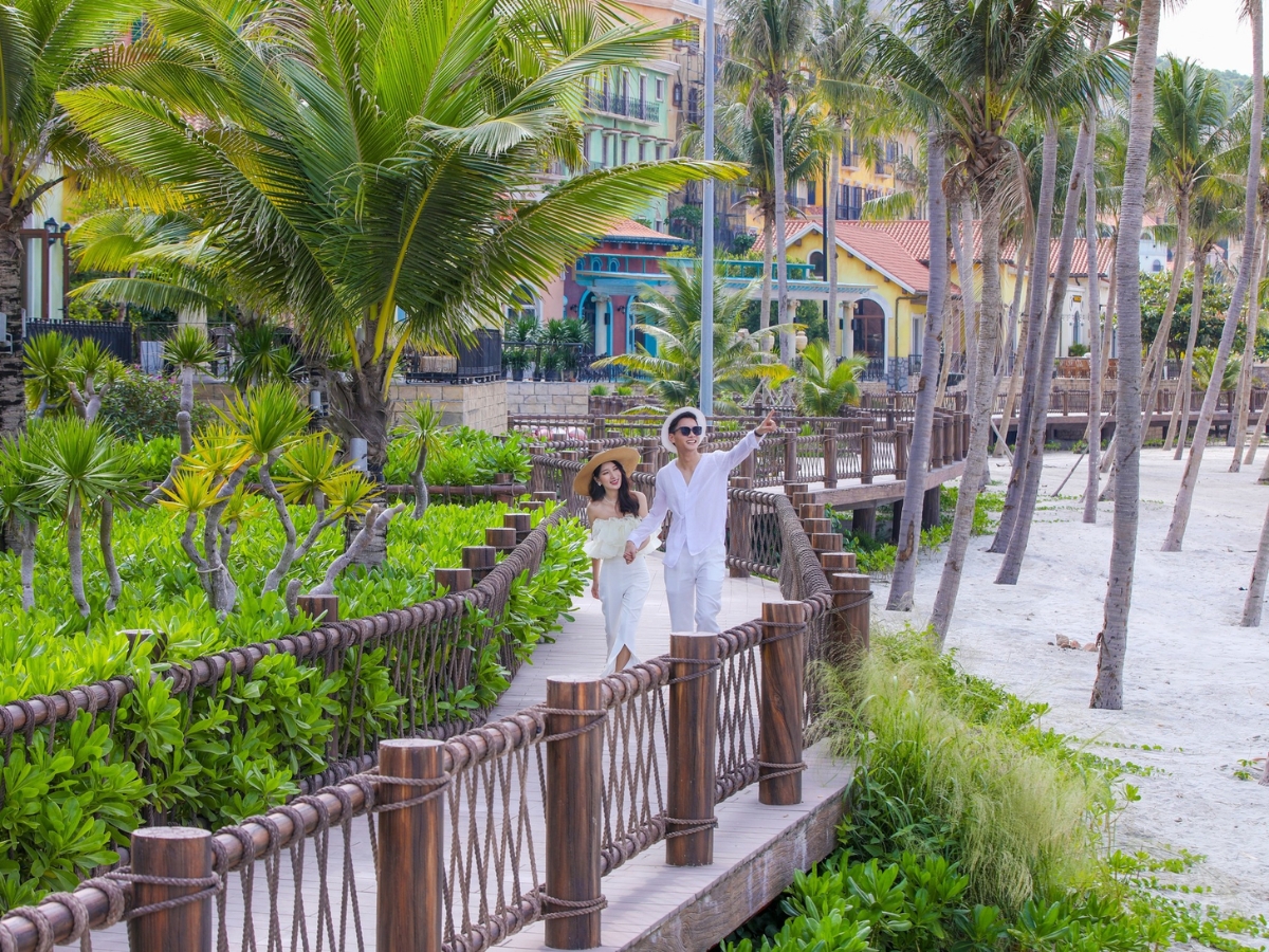 Không gian buổi sáng nhẹ nhàng, phù hợp để thư giãn và tận hưởng