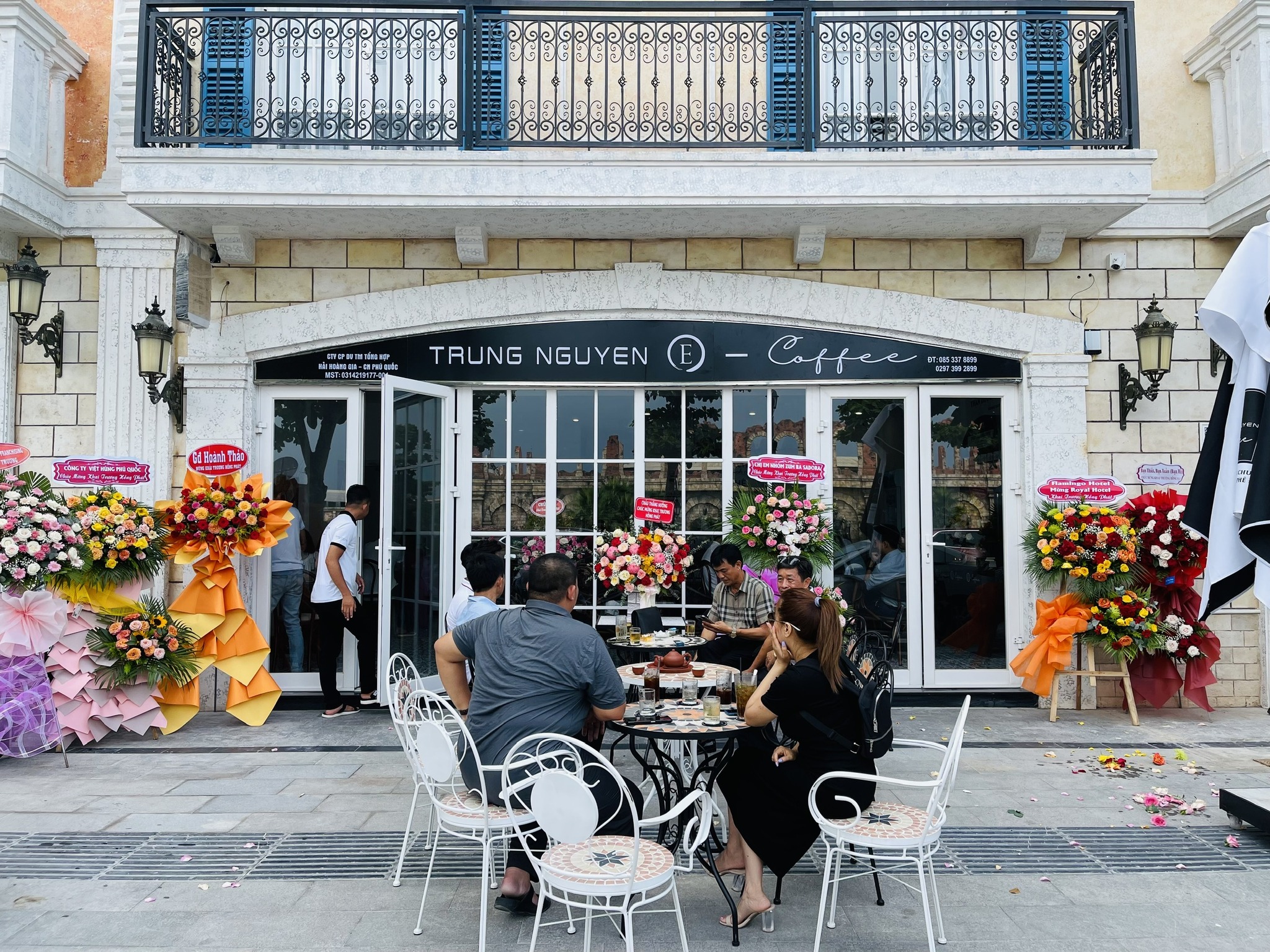 Trung Nguyên E-Coffee Sunset Tow mang đậm dấu ấn Việt