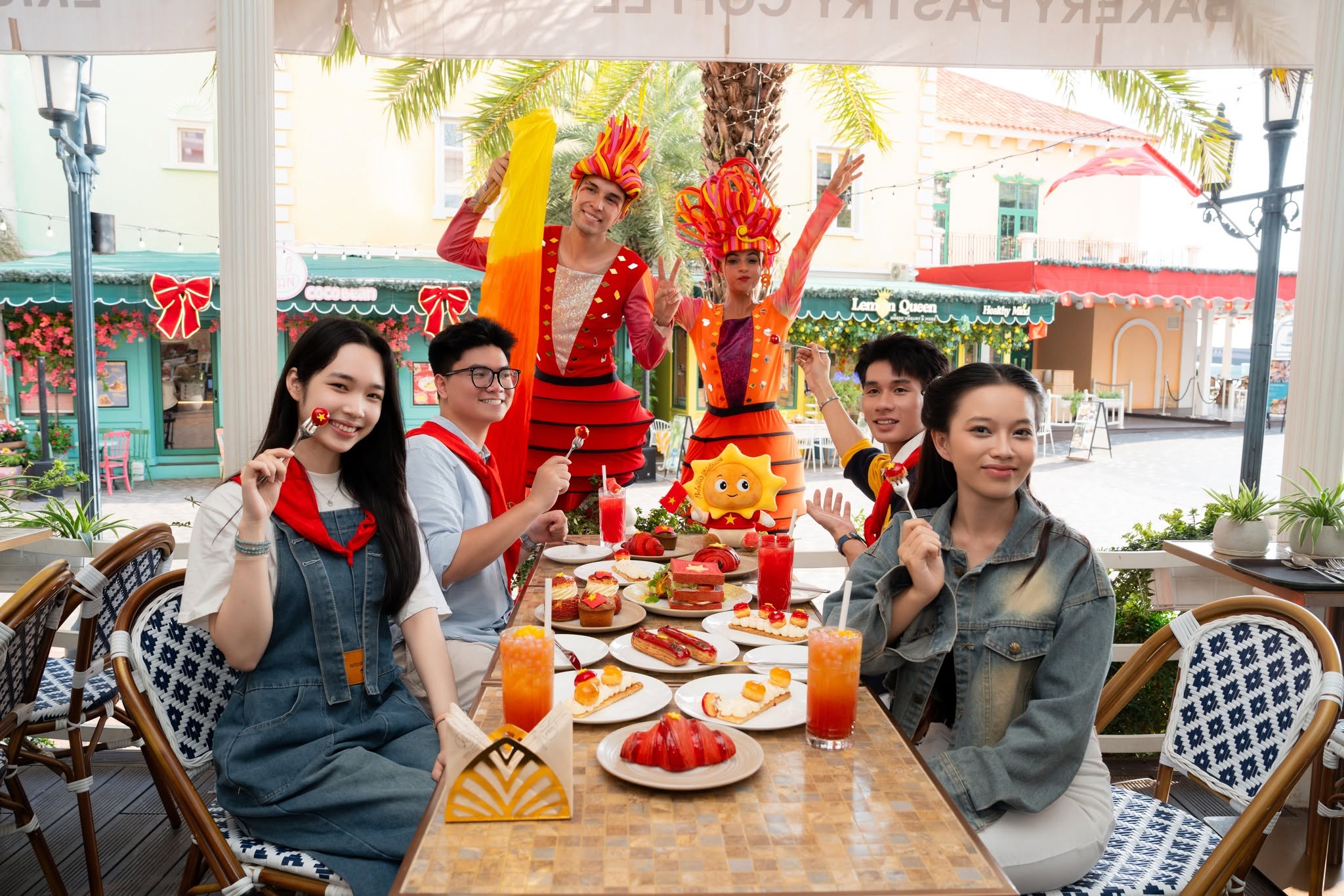 Gợi ý kết hợp đồ uống và bánh ngọt tại Eric Kayser; lựa chọn thực tế phụ thuộc menu đang phục vụ. (
