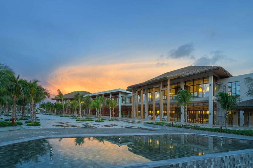 Các khách sạn, resort tại Bãi Kem đều sở hữu hệ thống tiện ích đẳng cấp