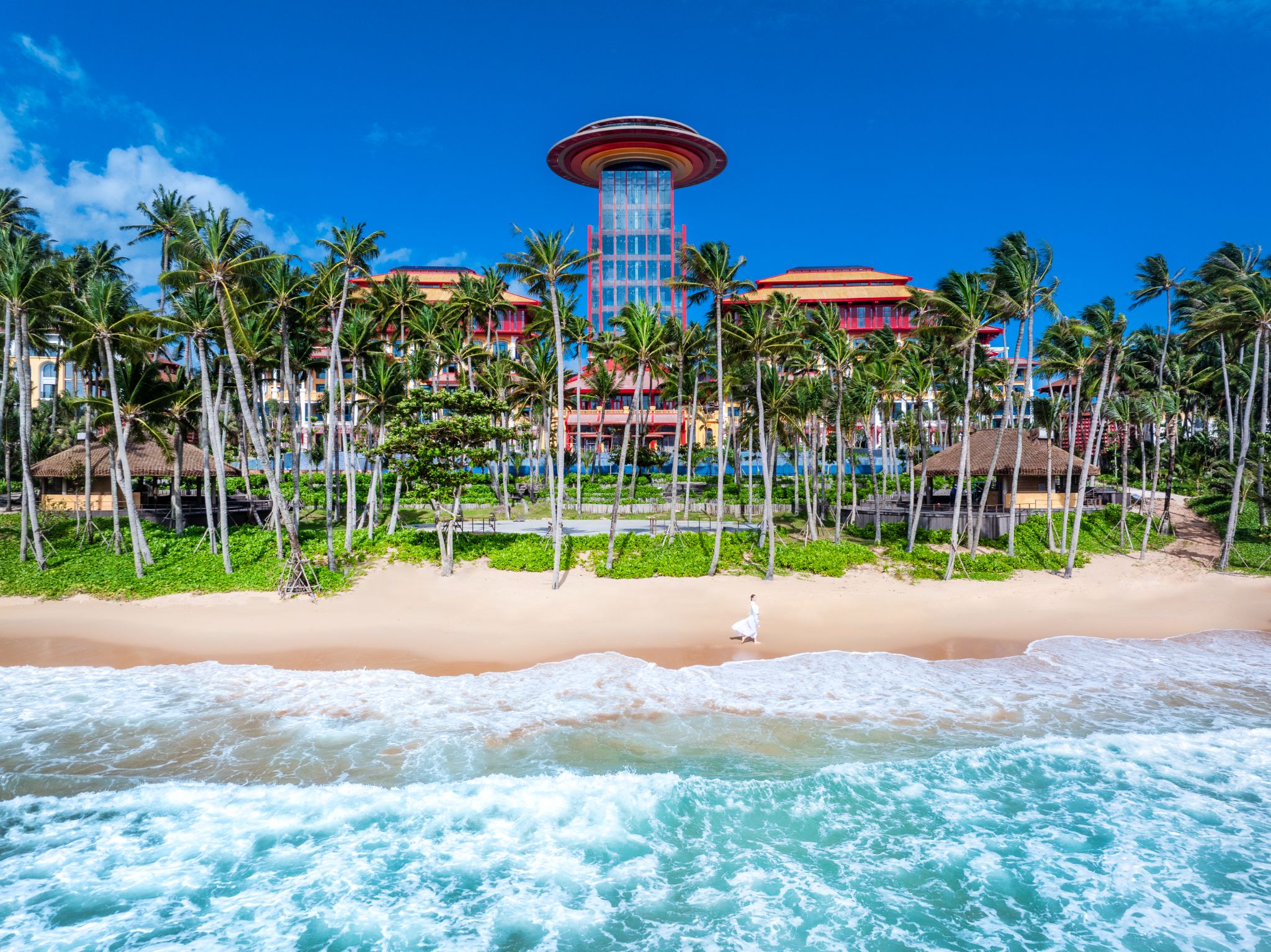 Rixos Phu Quoc Vietnam với kiến trúc lấy cảm hứng từ di sản cung đình Huế, hứa hẹn mang đến những góc check-in đậm chất văn hoá và đầy sáng tạo.