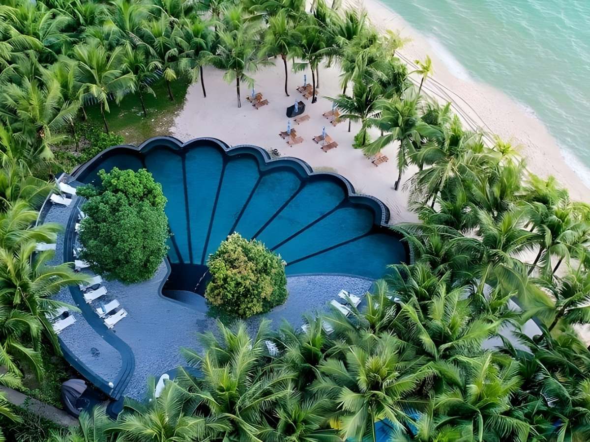 Không gian villa biệt lập tại Hòn Thơm với hồ bơi riêng