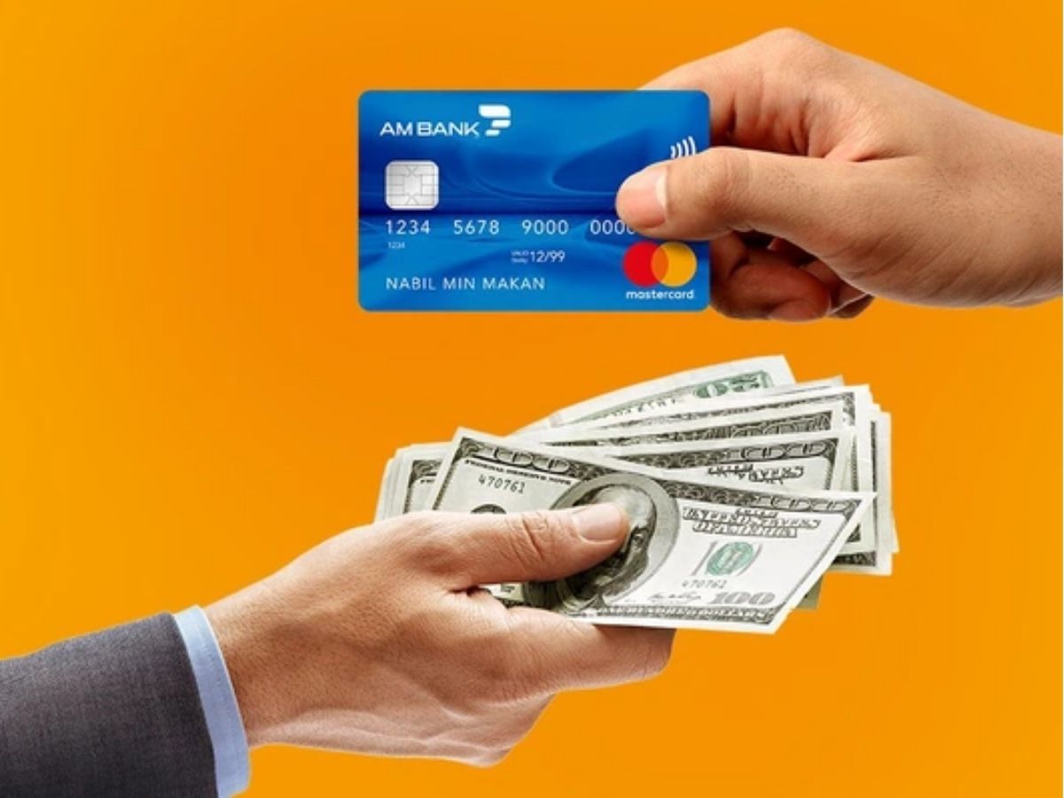Thanh toán kết hợp tiền mặt và thẻ khi du lịch Hòn Thơm.