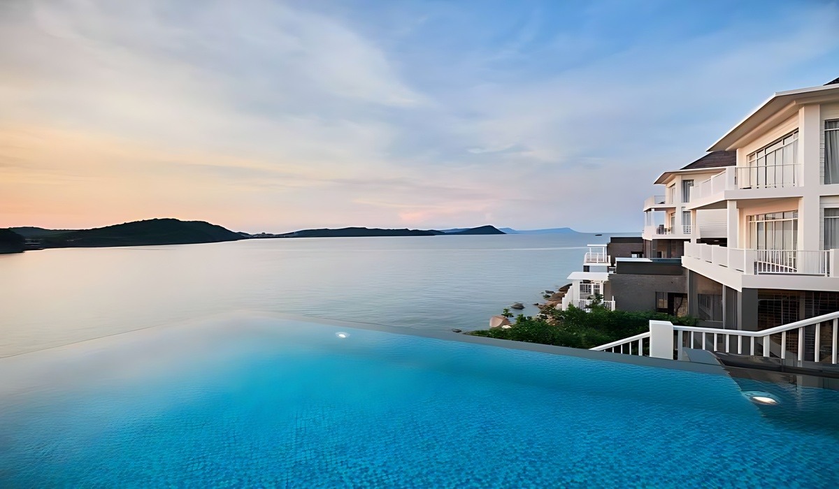 Villa có hồ bơi riêng với góc nhìn bao quát đại dương