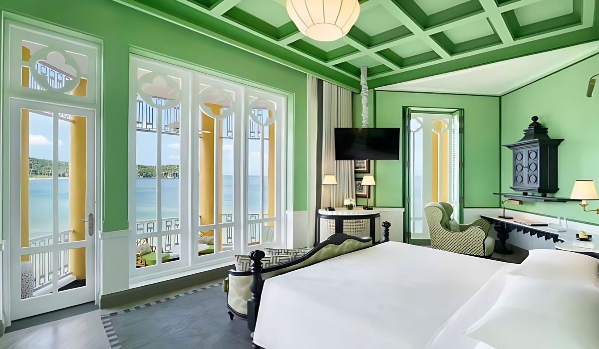 Sự khác biệt giữa phòng Deluxe và Suite tại bãi Kem