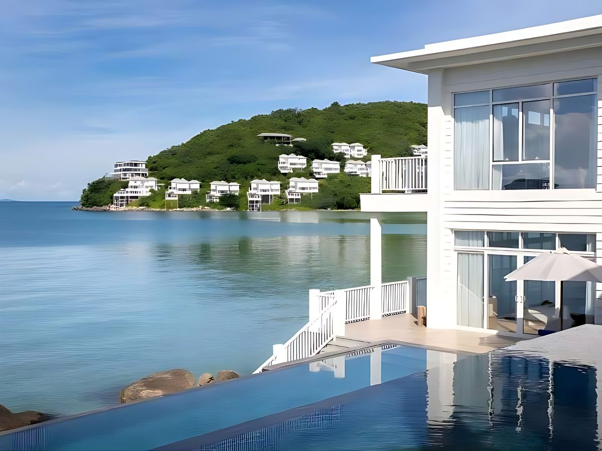  Premier Village Phu Quoc Resort nằm ở mũi Ông Đội, villa riêng hồ bơi hướng biển