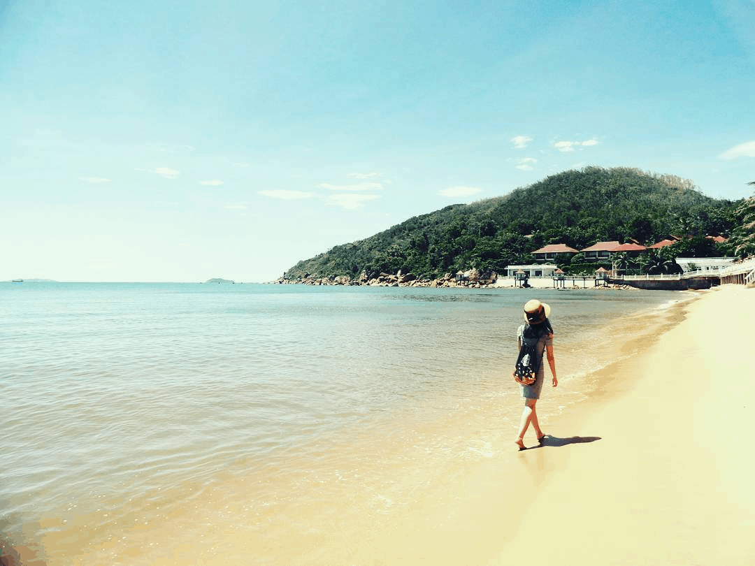 Bãi Vũng Bầu - Nét hoang sơ yên bình của Đảo Ngọc
