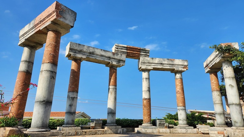 Tàn tích Pompeii là nơi check-in mà bạn không thể bỏ qua khi đến Thị trấn Hoàng Hôn 