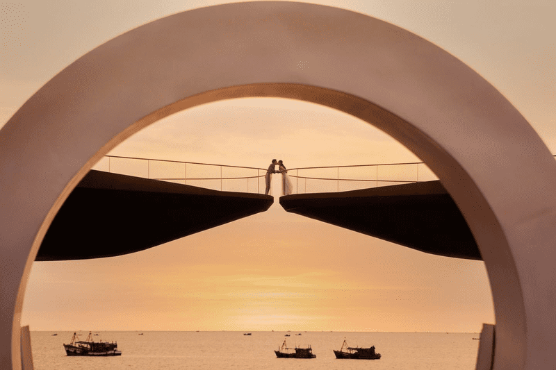 Cầu Hôn - Địa điểm tham quan nên ghé thăm khi đến Sunset Town