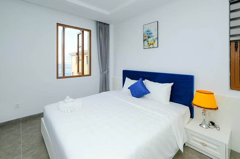 Không gian phòng Rose Hotel