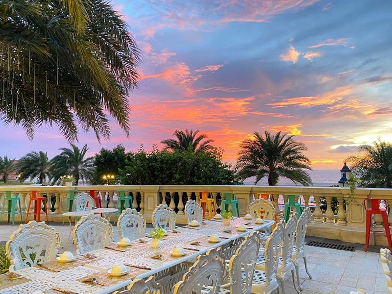 Không gian nhà hàng - quán cà phê tại Roma Hotel Phú Quốc