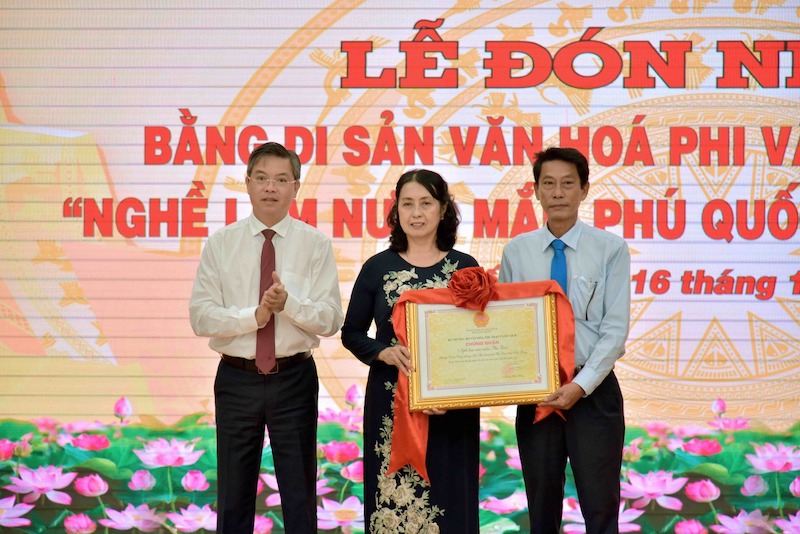 Nghề làm nước mắm Phú Quốc được công nhận là Di sản văn hóa phi vật thể quốc gia vào năm 2022
