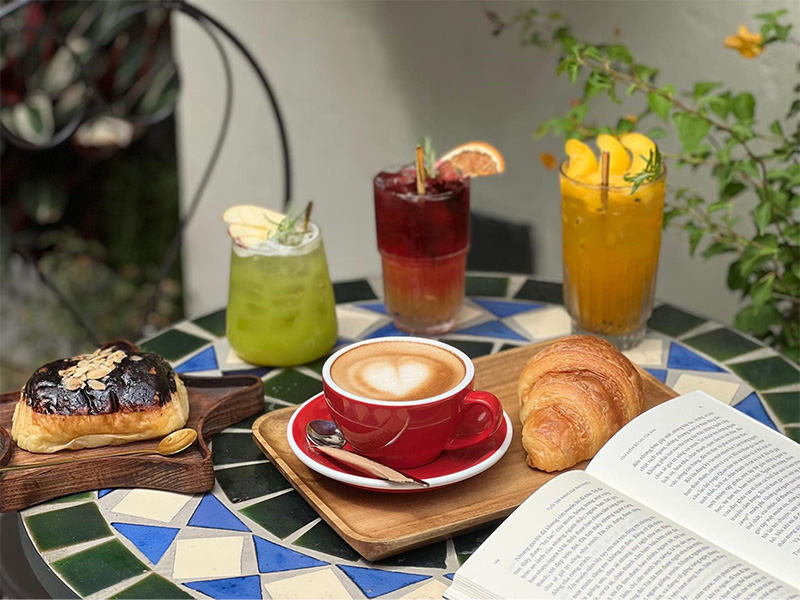 Đồ uống tại Lotus home & cafe
