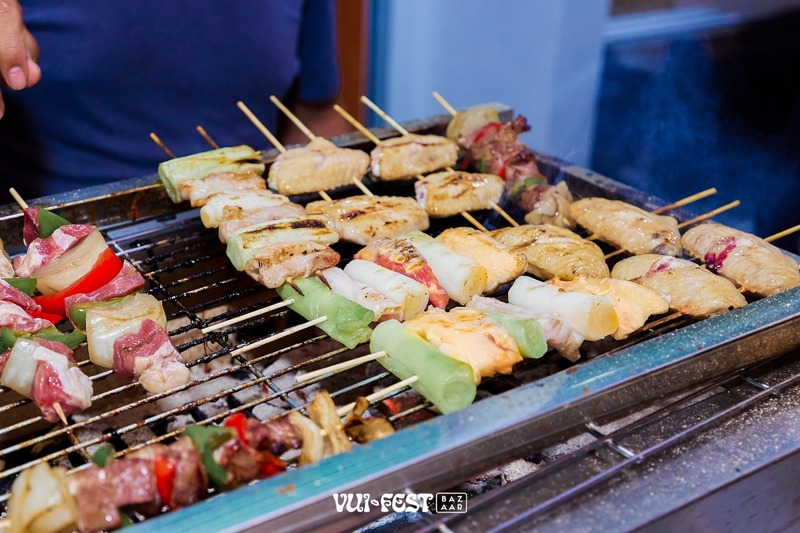 Chợ đêm Vui Phết có nhiều hàng quán ẩm thực hấp dẫn, mùi thơm lan tỏa mọi ngóc ngách