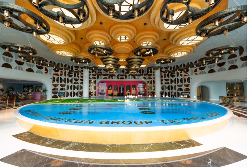 Khu vực sa bàn tại sảnh trung tâm ở tầng 1 Sun Signature Gallery