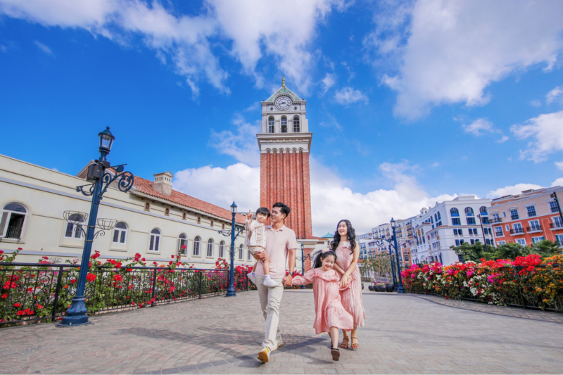 Checkin Trước Tháp đồng Hồ 6