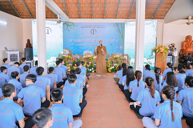 Du khách có thể đến tham gia các sự kiện tu tập thường niên của chùa Hộ Quốc (Nguồn: Thiền Viện Trúc Lâm Chùa Hộ Quốc)