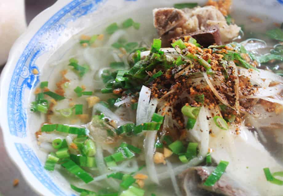 Bánh canh chả cá Phú Quốc