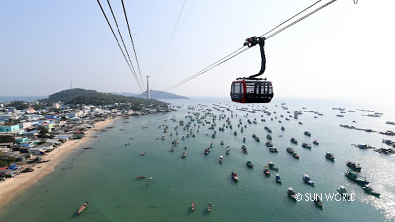 Hon Thom cable car is the only way to get tourists to Hon Thom in just 15 minutes.