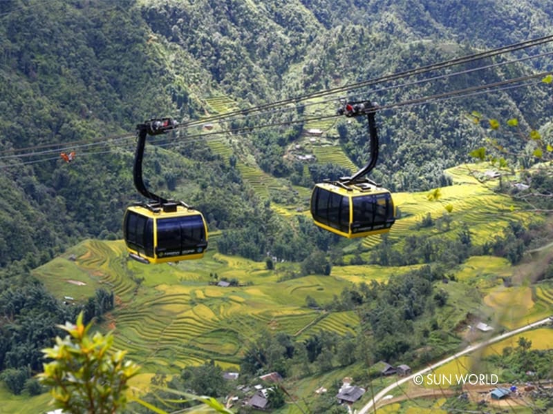 Cáp treo Fansipan mở đường lên nóc nhà Đông Dương