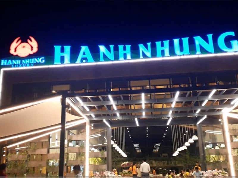 Nhà hàng Hạnh Nhung Luxury (Dương Đông) hiện đại