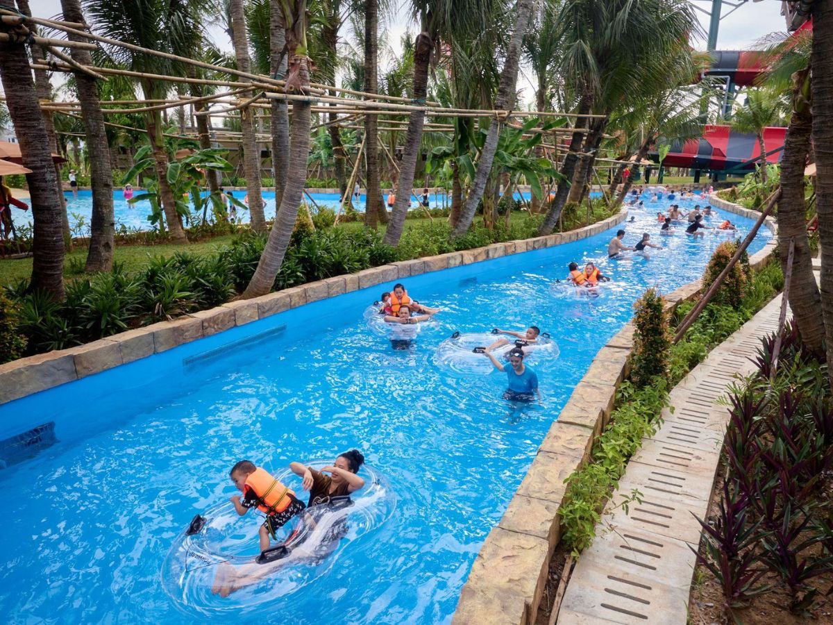 Gợi ý khám phá Thanh Hóa bằng xe bus tiện lợi và an toàn tới các điểm vui chơi giải trí.