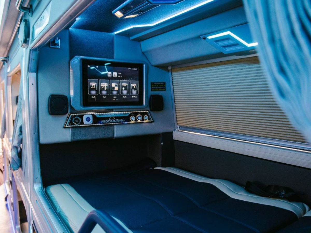 Lựa chọn xe có cơ sở vật chất đầy đủ giúp đi từ TP.HCM đến Thanh Hoá không mệt mỏi.