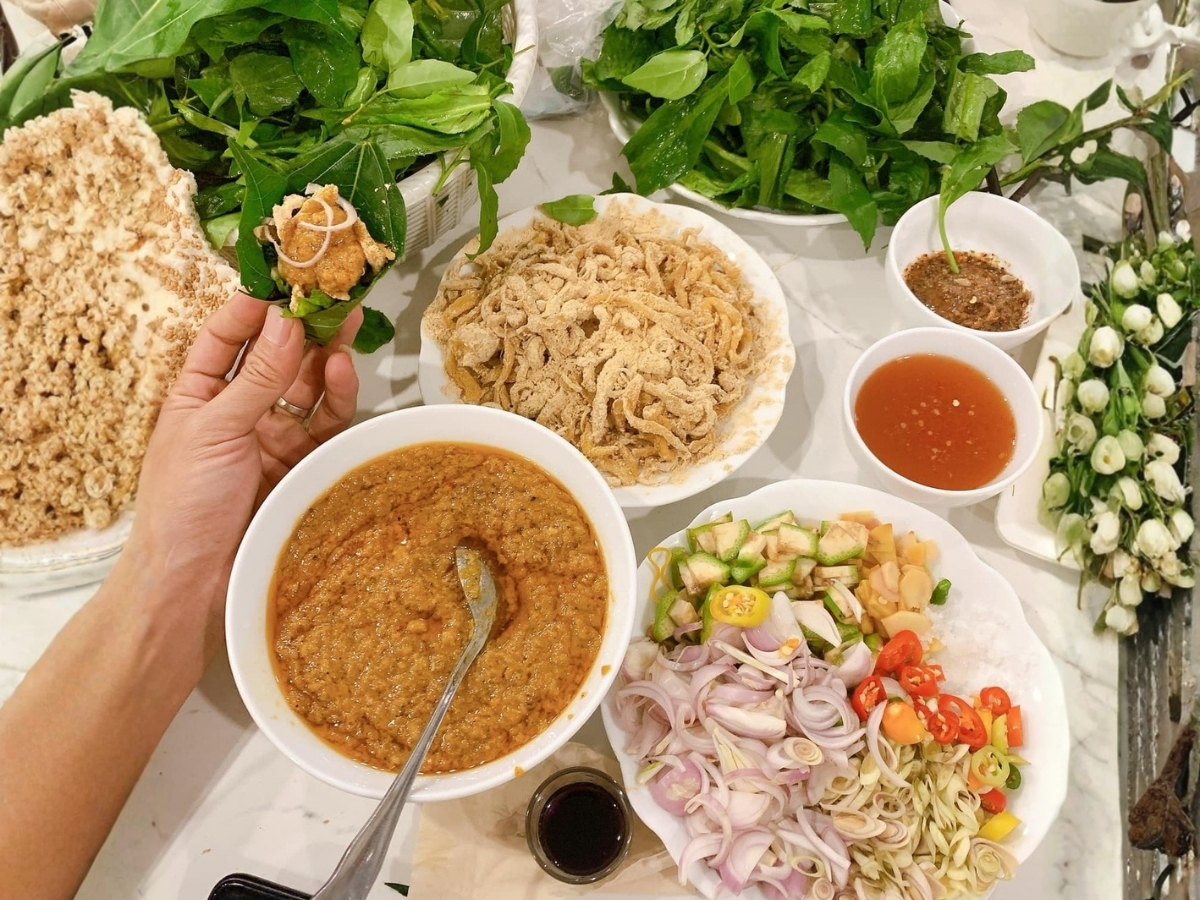 Chẻo chấm là linh hồn của món gỏi cá nhệch. 