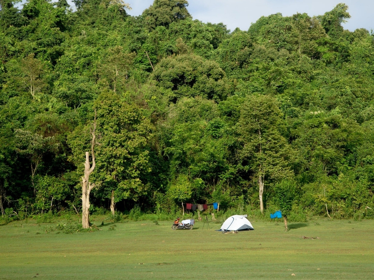 Camping hồ Sông Mực là trải nghiệm có thể thực hiện quanh năm. 